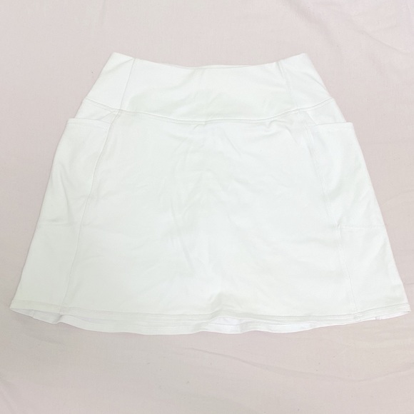 High-rise tennis skirt with shorts underneath - Picture 5 of 6